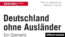 Фрагмент обложки книги Маттиаса Тиме и Питта фон Бебенбурга "Германия без иностранцев"