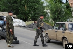 Блокпост сепаратистов на трассе Донецк – Луганск