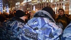 Полиция попыталась сорвать акцию против платных парковок