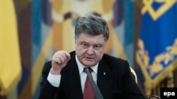 Президент Украины Петр Порошенко на заседании СНБО